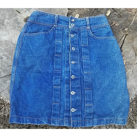 Dresses & Skirts - Vintage Button Down Jean Skirt